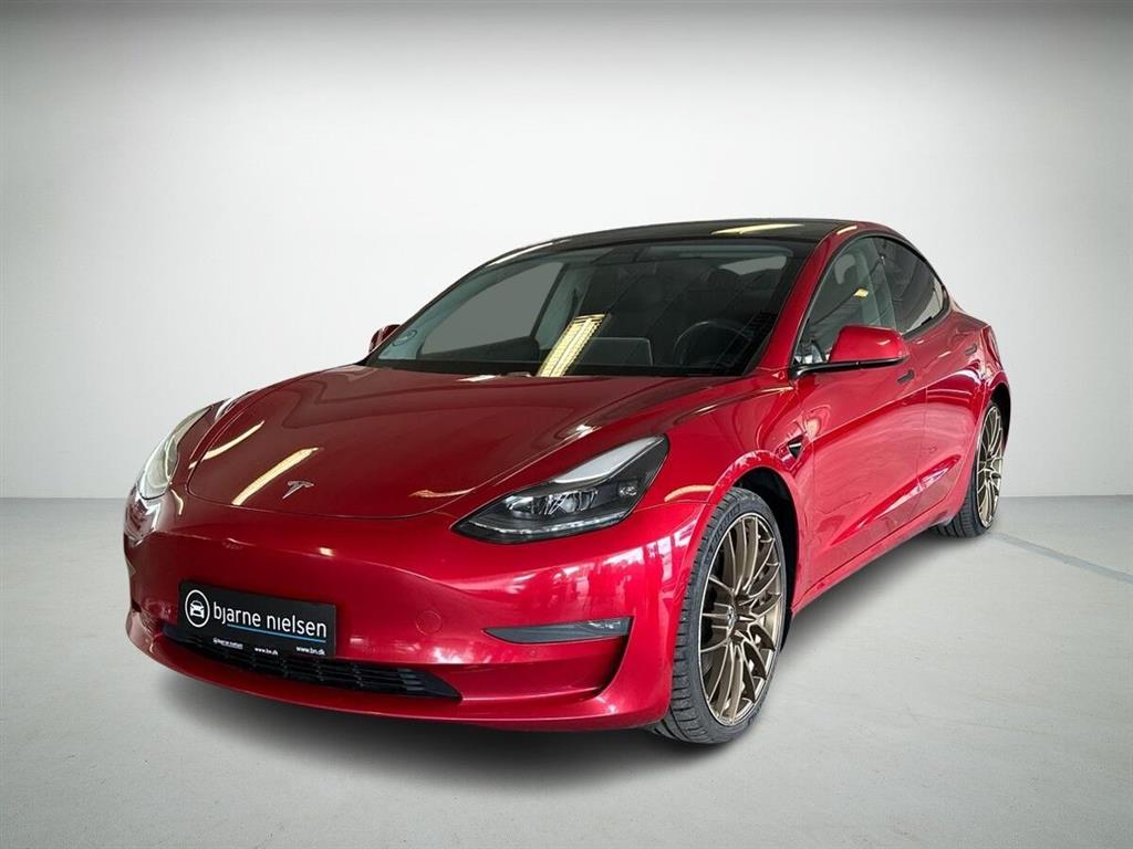Tesla Model 3 Performance