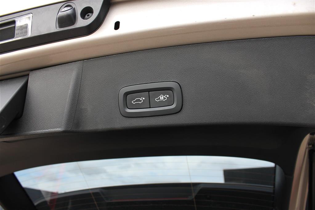 Volvo XC40 Core billede 16