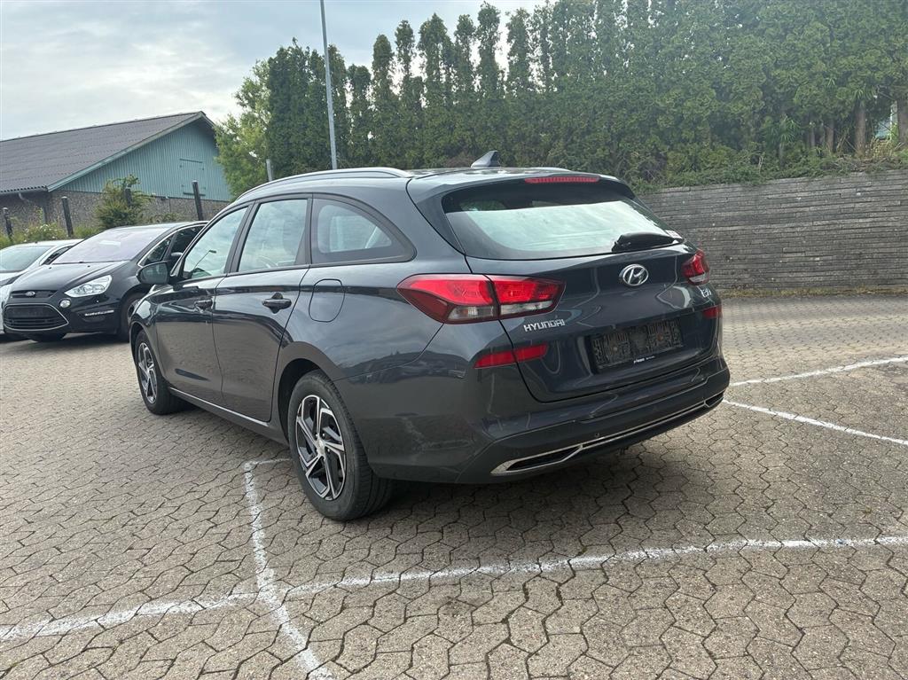 Hyundai i30 Essential billede 2