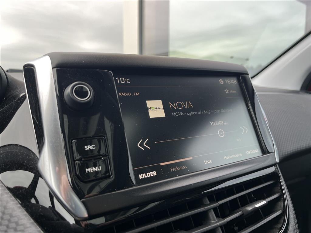 Peugeot 2008 Allure Sky billede 10