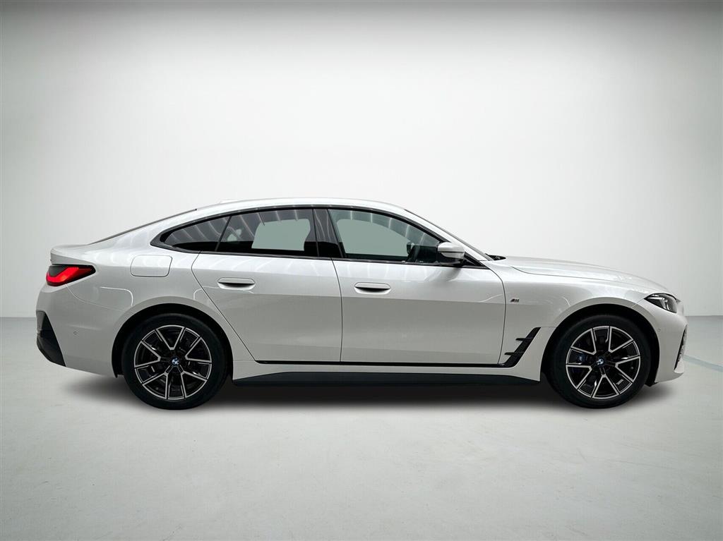 BMW i4 Charged M-Sport billede 6