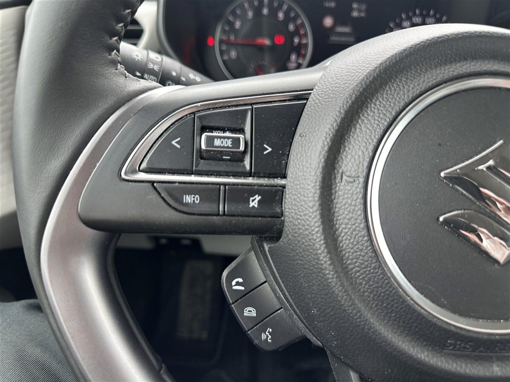 Suzuki Swift Desire billede 8