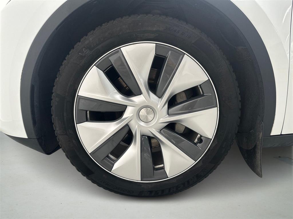 Tesla Model Y Long Range billede 9