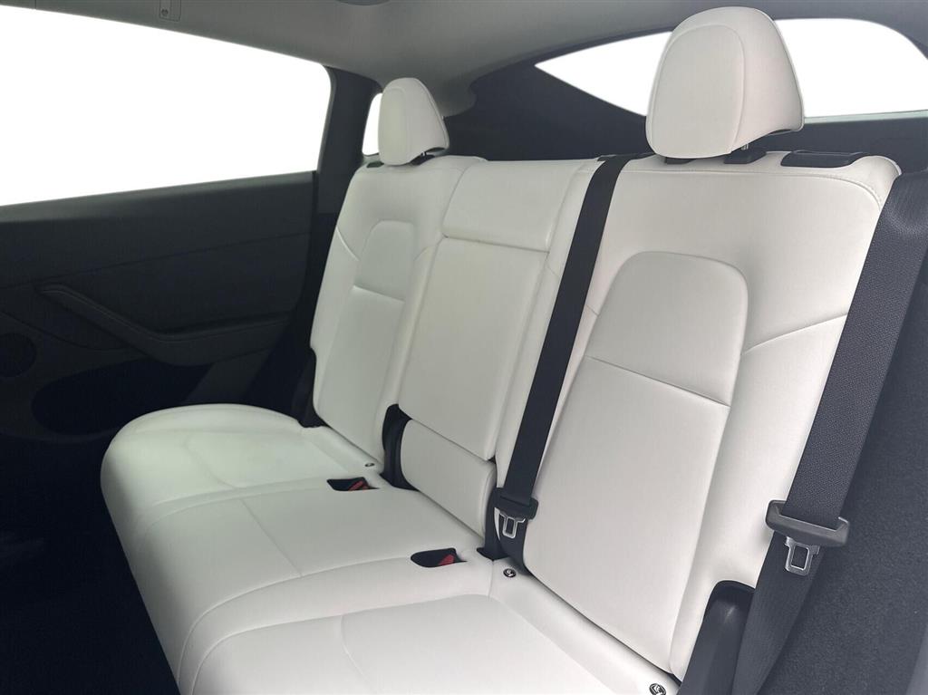 Tesla Model Y Long Range billede 13