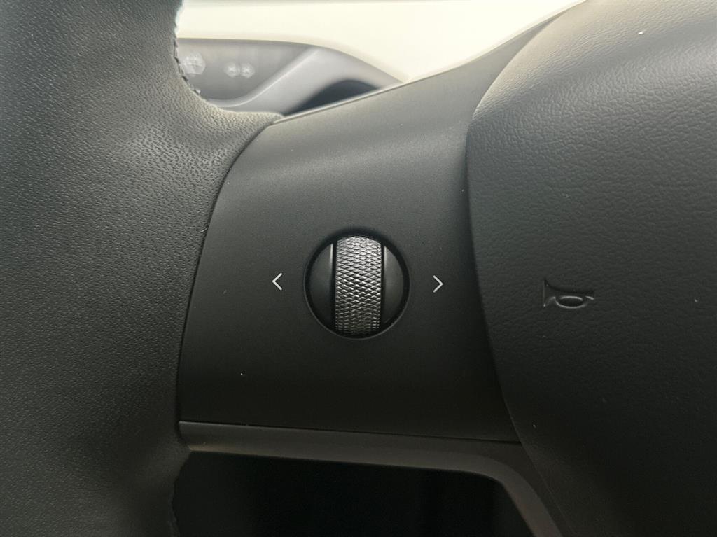 Tesla Model Y Long Range billede 15