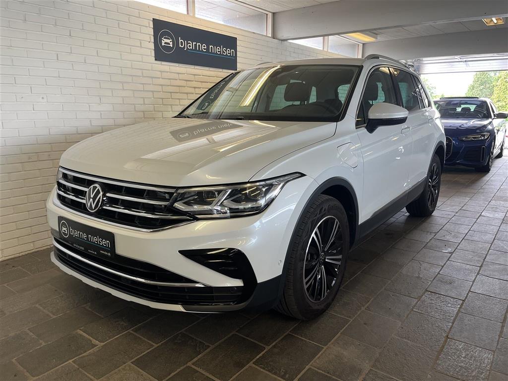 VW Tiguan Elegance