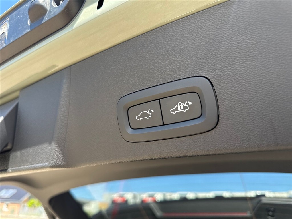 Volvo XC40 Plus billede 23