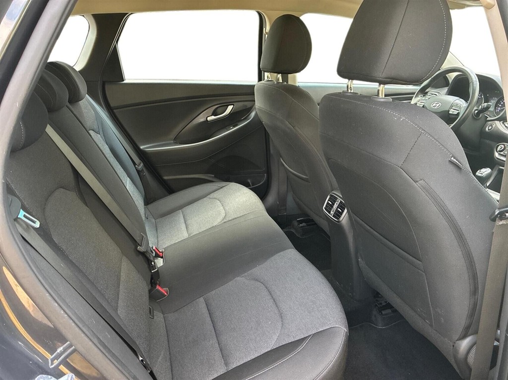 Hyundai i30 Essential billede 13
