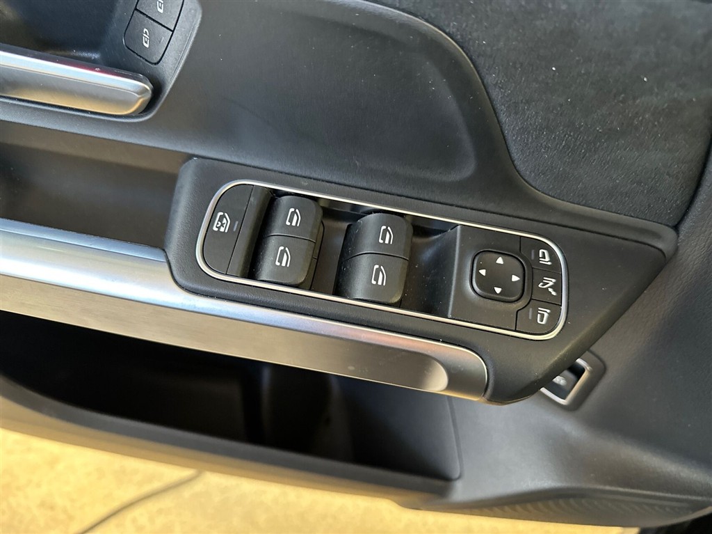 Mercedes-Benz EQB 250+ AMG Line billede 16