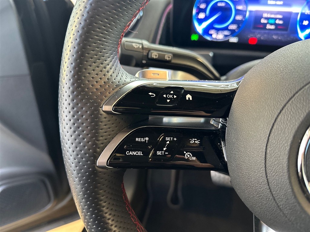 Mercedes-Benz EQB 250+ AMG Line billede 17