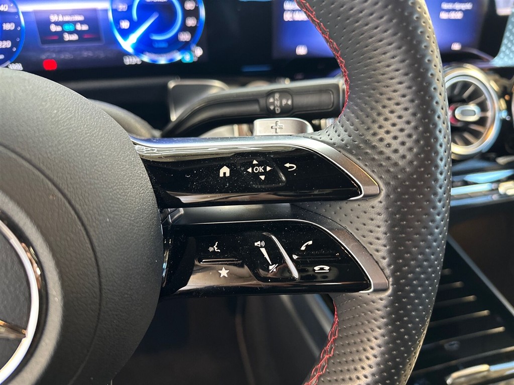 Mercedes-Benz EQB 250+ AMG Line billede 18