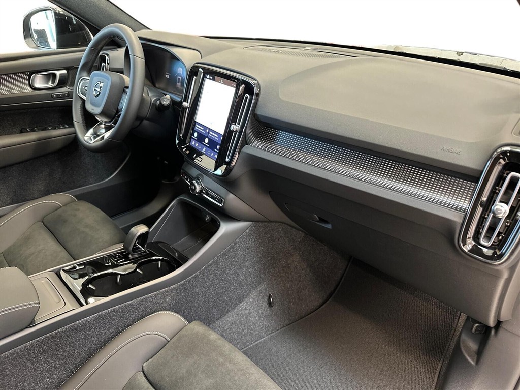 Volvo EX40 Black Edition Excess billede 5