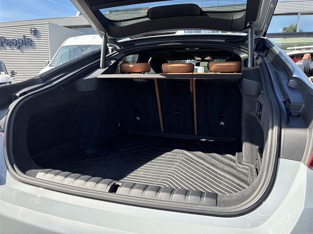 BMW i4 Supercharged billede 14