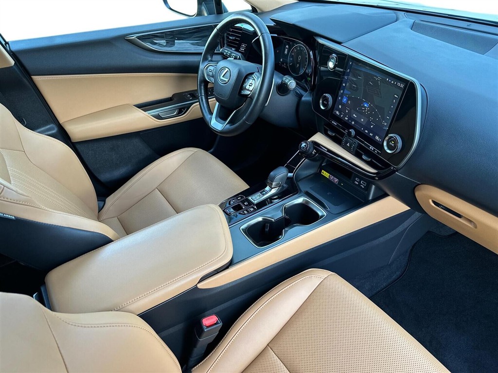 Lexus NX Business Plus billede 10