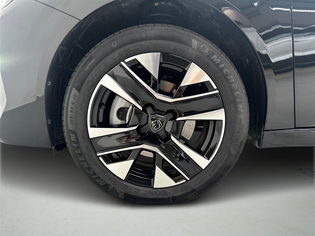 Peugeot e-208 Allure billede 9