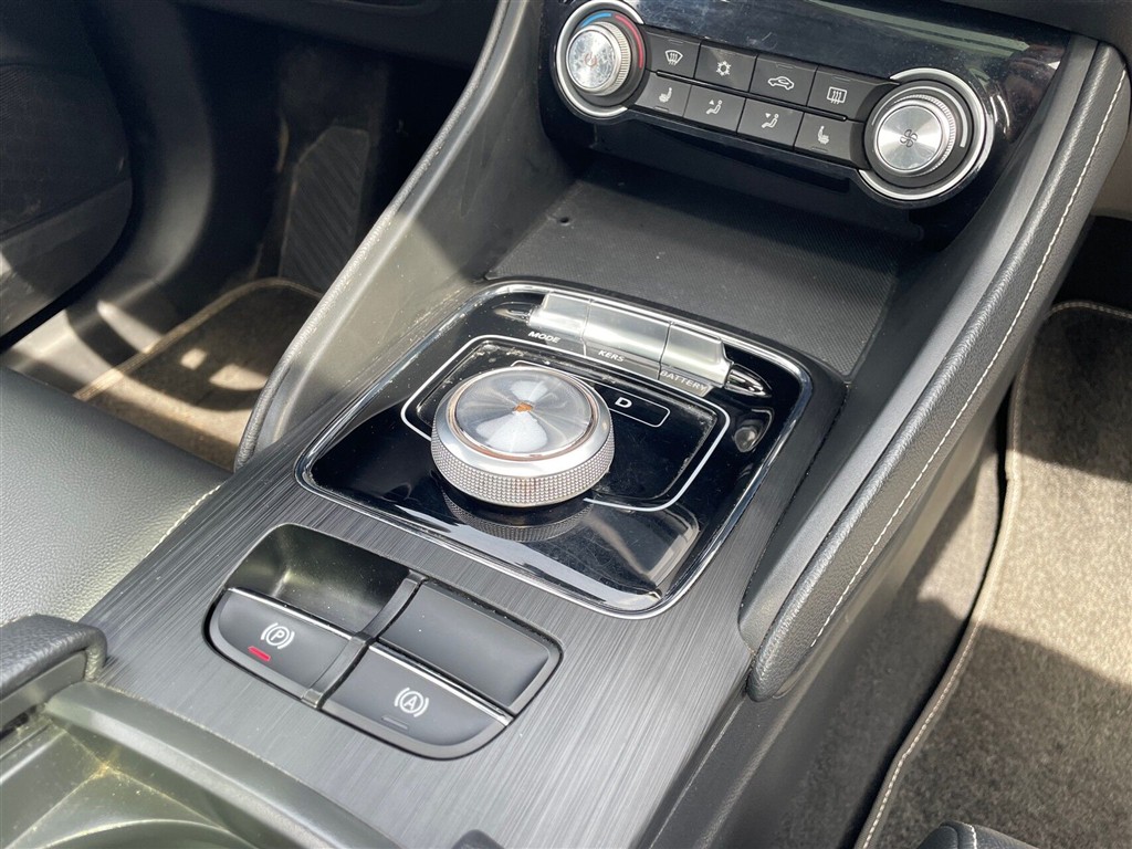 MG ZS EV Luxury billede 15
