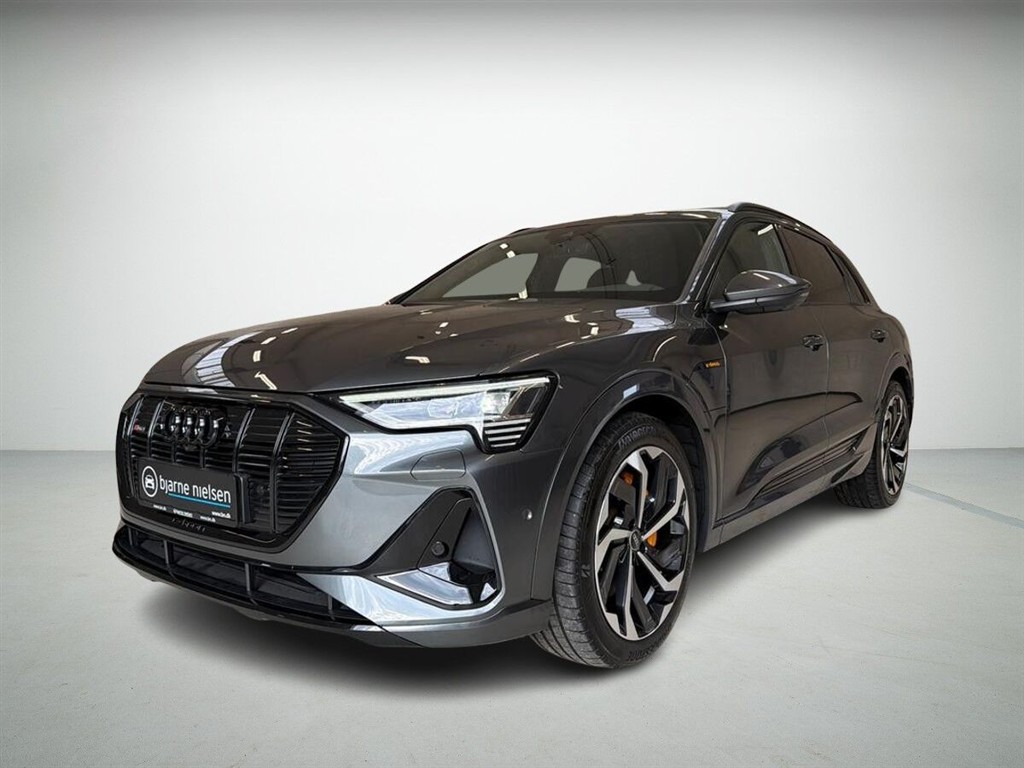 Audi E-tron S Line