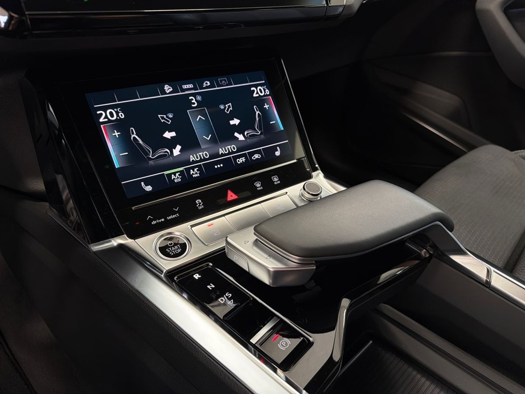 Audi E-tron S Line billede 15