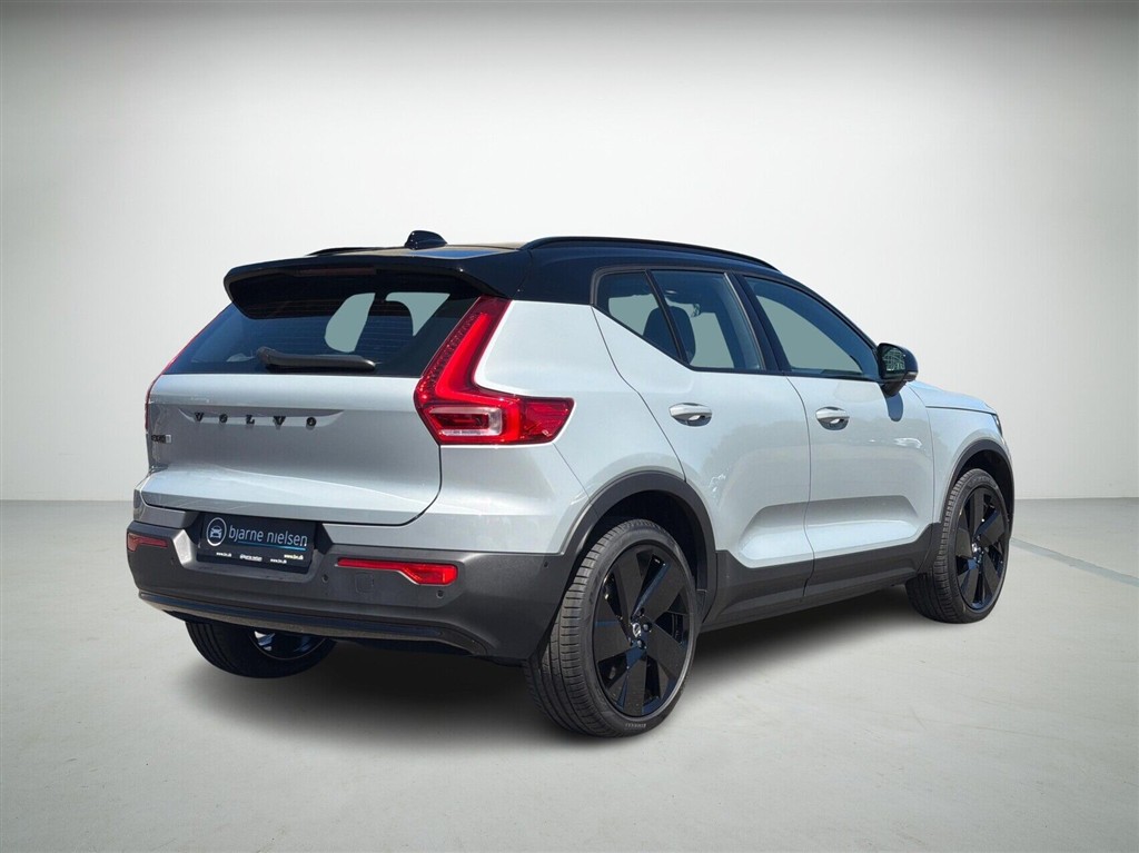 Volvo EX40 Black Edition billede 2