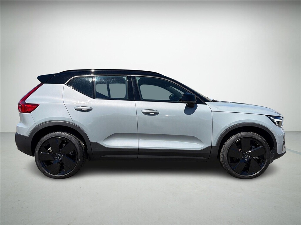 Volvo EX40 Black Edition billede 5