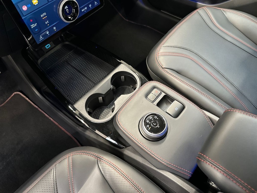 Ford Mustang Mach-E UR billede 15
