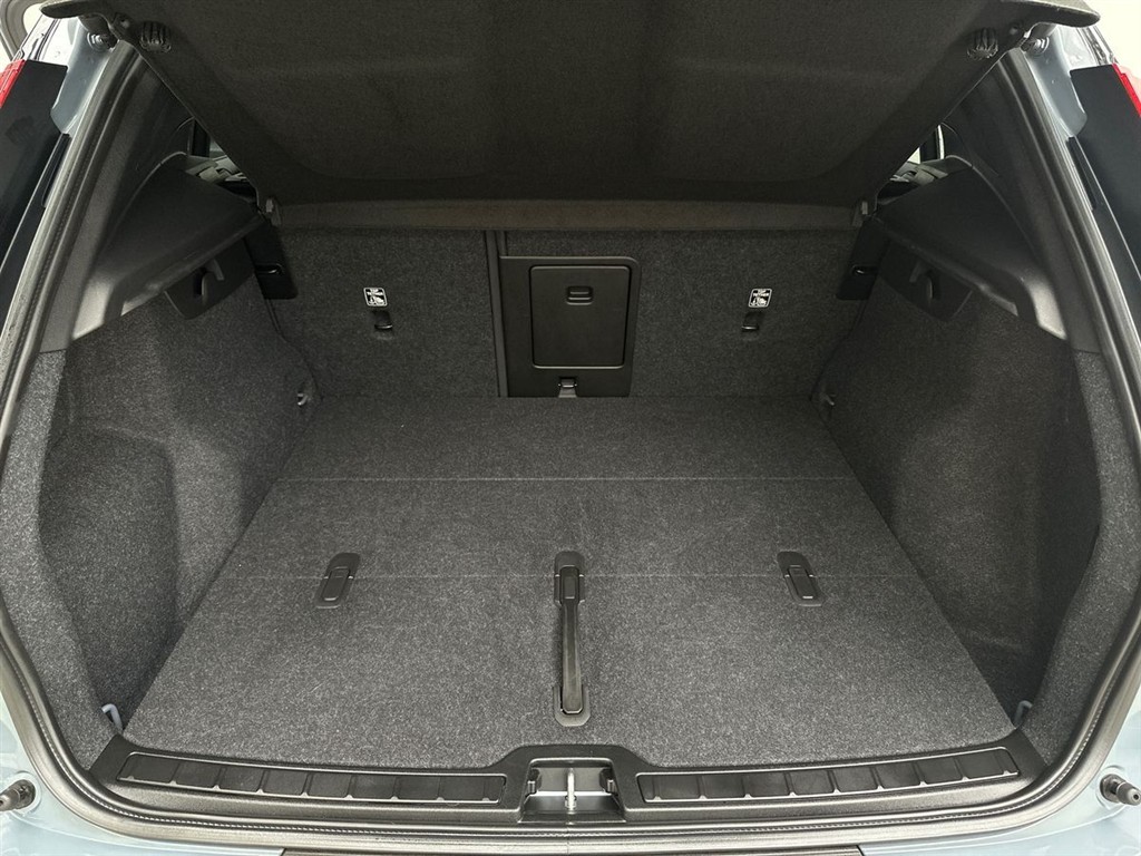 Volvo XC40 Plus billede 14
