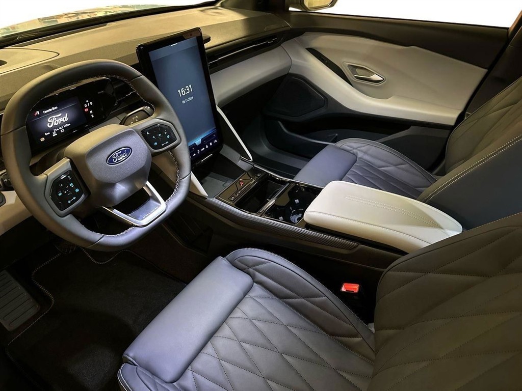 Ford Explorer UR Premium billede 9
