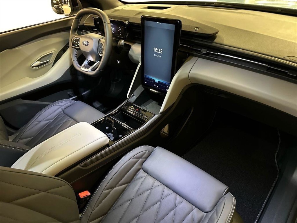 Ford Explorer UR Premium billede 11