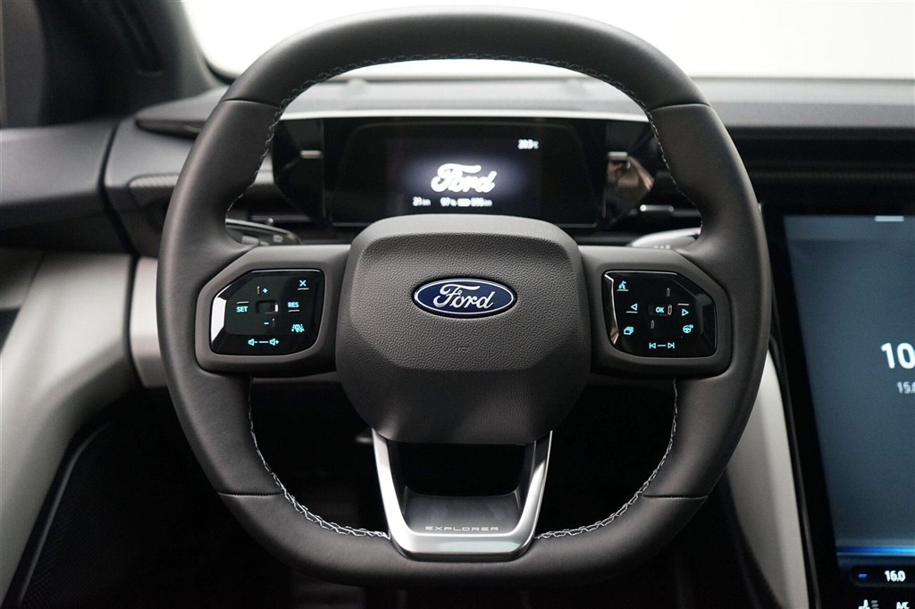 Ford Explorer UR Premium billede 7