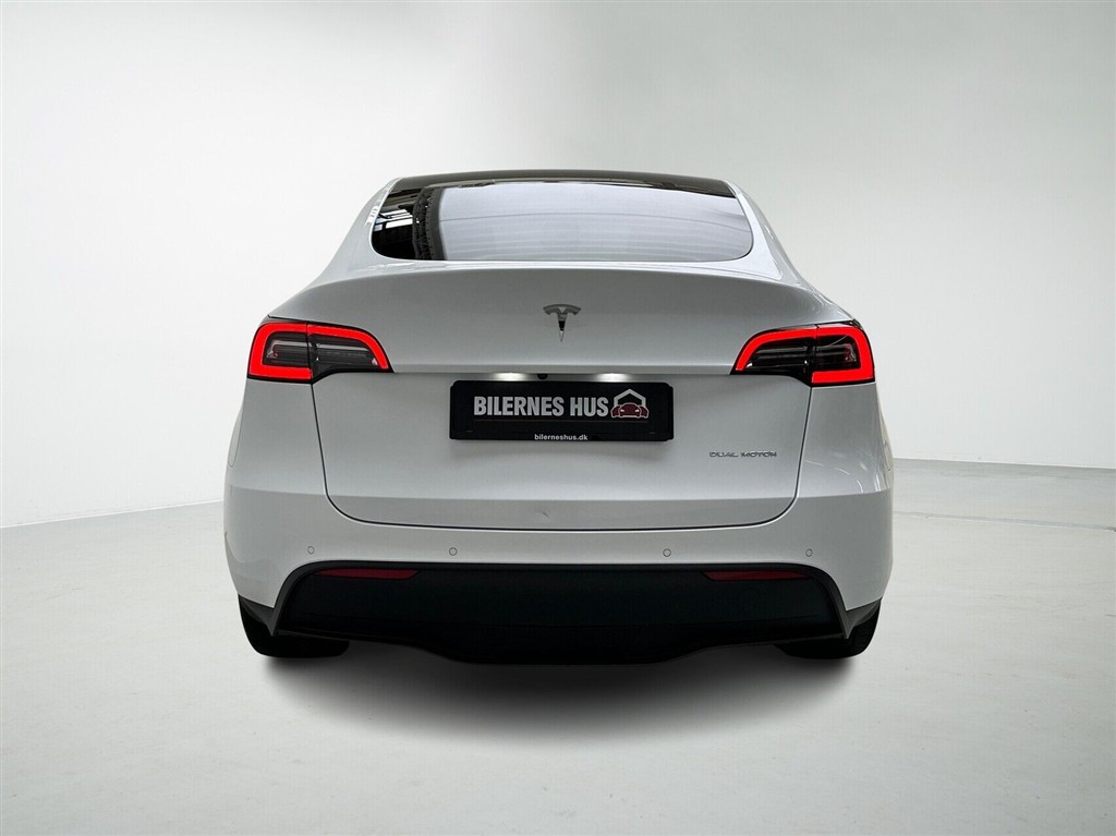 Tesla Model Y Long Range billede 8