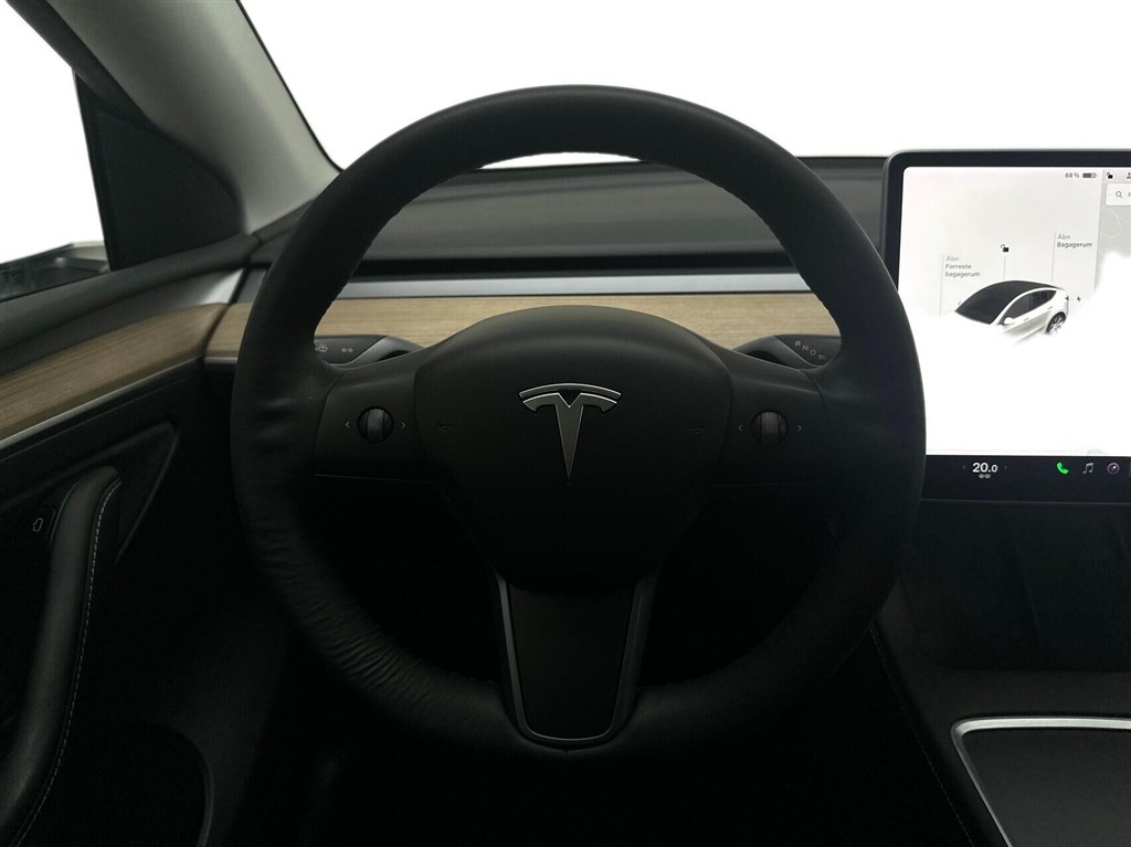 Tesla Model Y Long Range billede 10