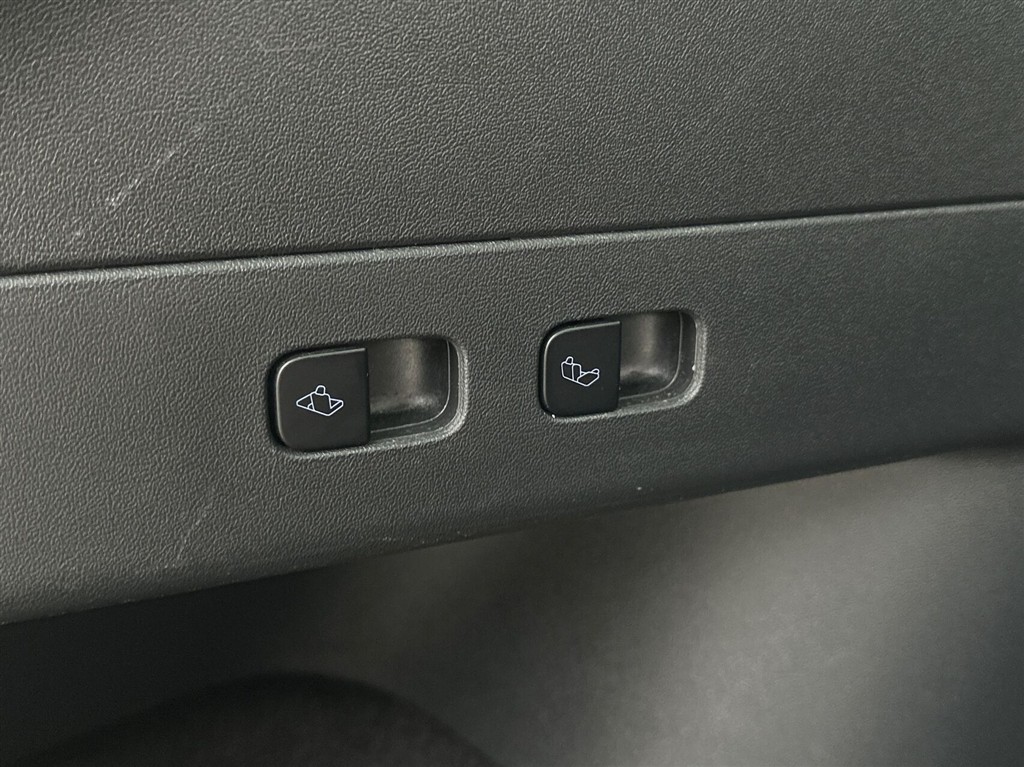 Tesla Model Y Long Range billede 19