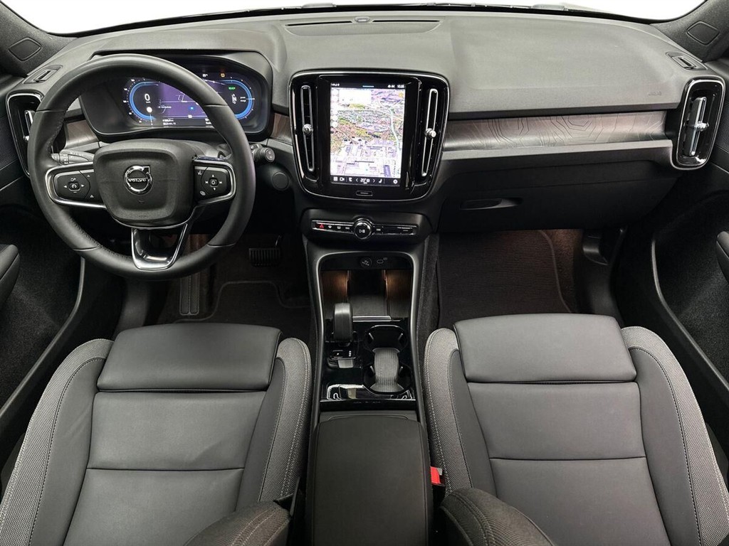 Volvo XC40 Plus billede 6