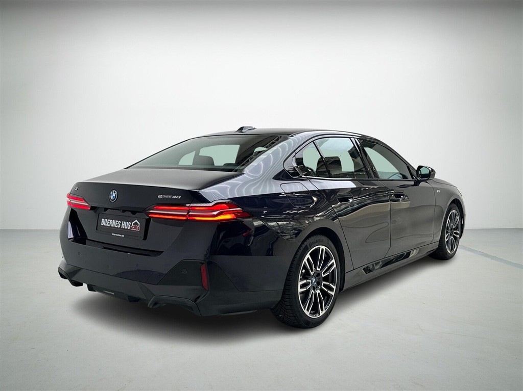 BMW i5 M-Sport billede 2