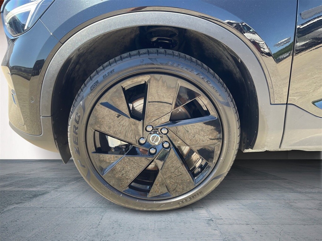 Volvo EX40 Black Edition billede 10