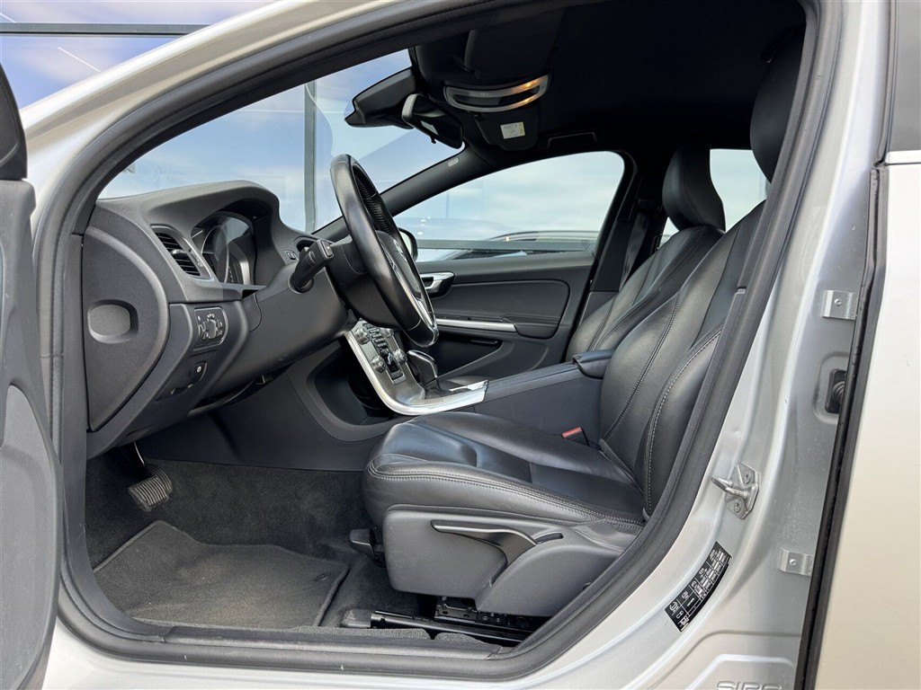 Volvo V60 Momentum billede 3