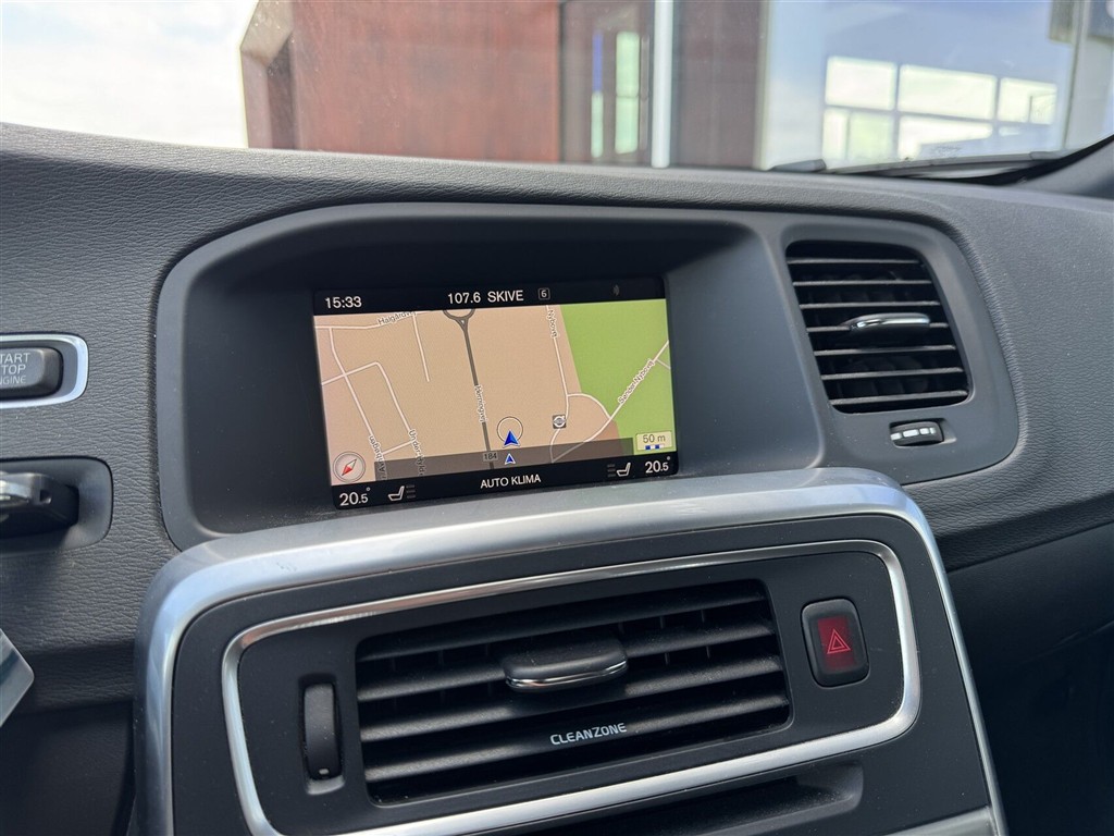 Volvo V60 Momentum billede 7