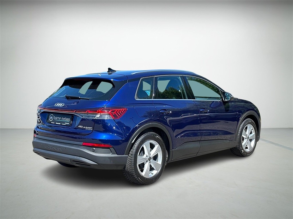 Audi Q4 Attitude generic.image 2