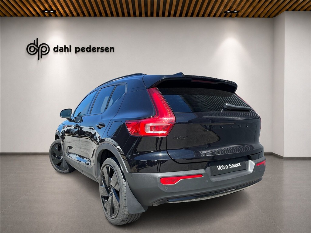 Volvo EX40 Black Edition billede 2