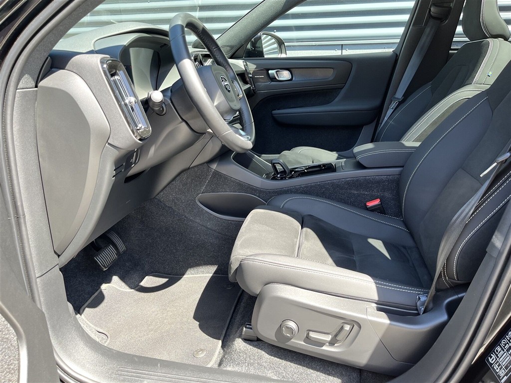 Volvo EX40 Black Edition billede 5
