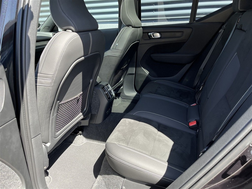 Volvo EX40 Black Edition billede 6