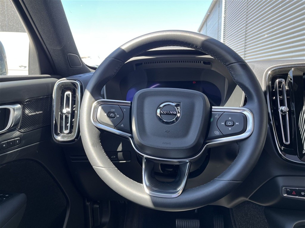 Volvo EX40 Black Edition billede 10