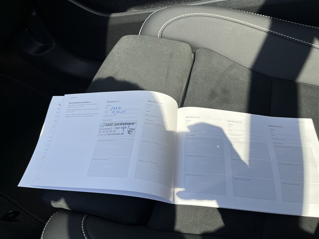 Volvo EX40 Black Edition billede 15