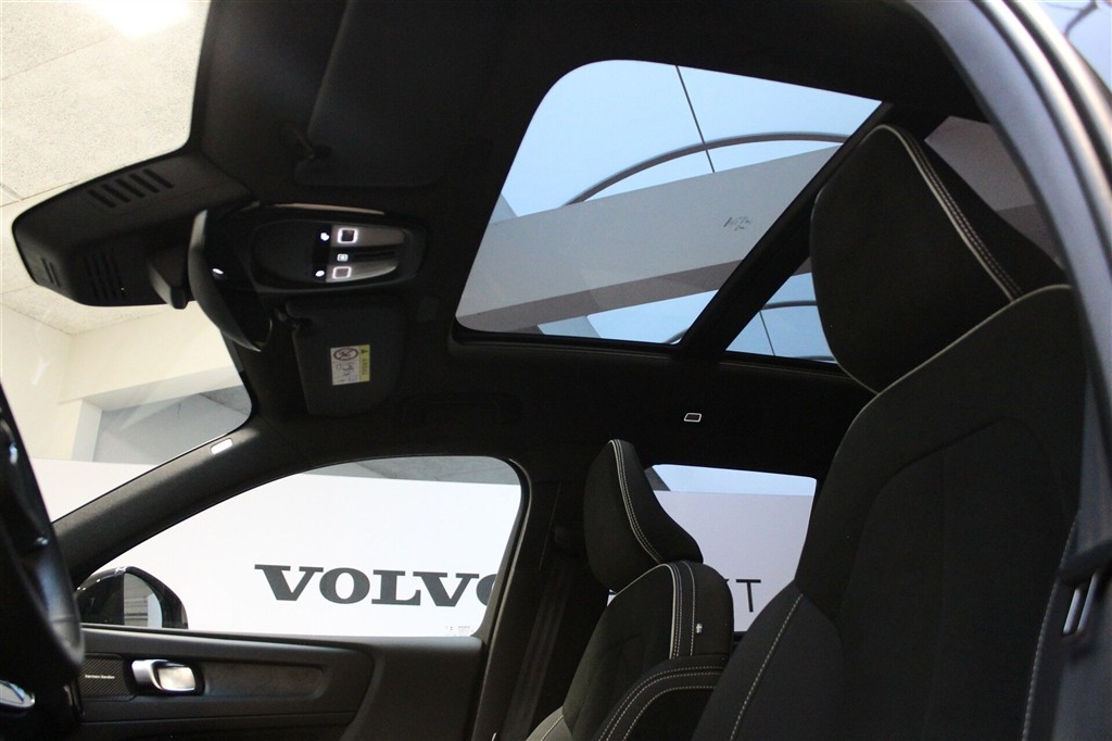 Volvo EX40 Black Edition billede 17