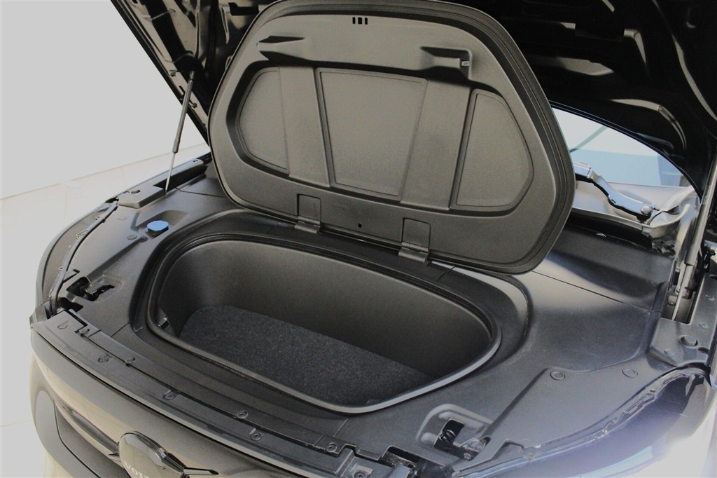 Volvo EX40 Black Edition billede 18
