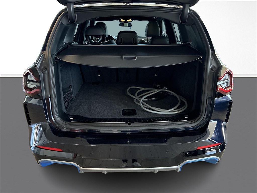 BMW iX3 M-Sport Charged Plus generic.image 7