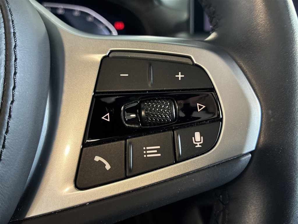 BMW iX3 M-Sport Charged Plus generic.image 31