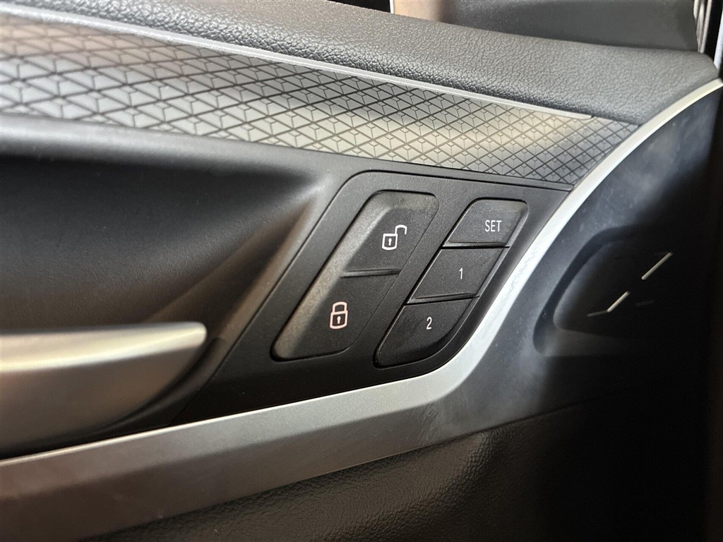 BMW iX3 M-Sport Charged Plus generic.image 33