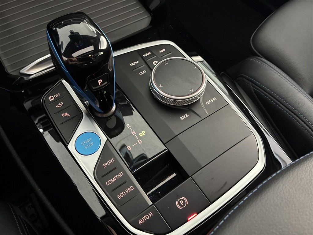 BMW iX3 M-Sport Charged Plus generic.image 29