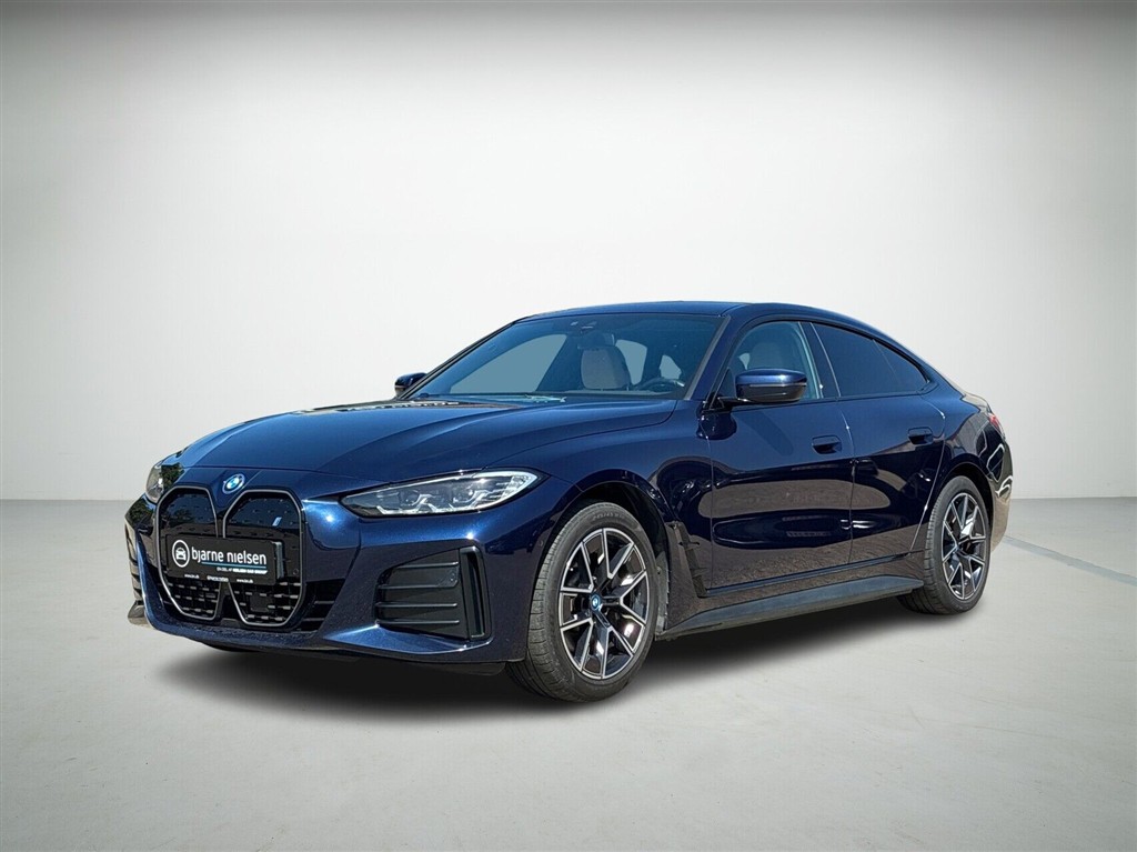 BMW i4 Fully Charged M-Sport